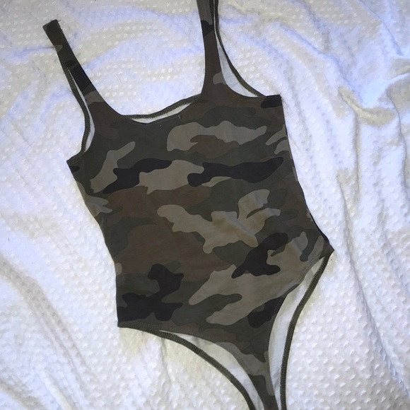 Camo Body Suit - Picture 2 of 3
